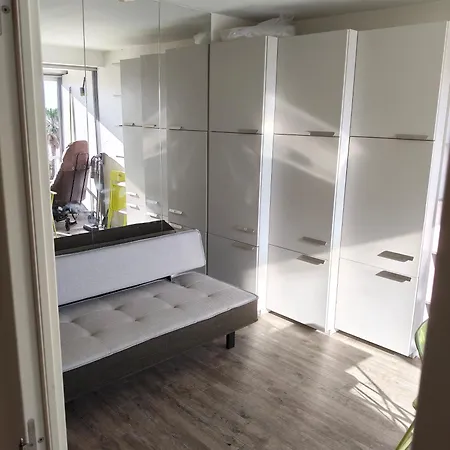 50 M , Vue Apartment