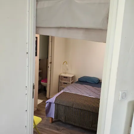 Apartment 50 M , Vue